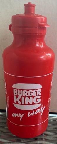 58202-1 € 4,00 coca cola bidon rood wit Burger king. H. D..jpeg